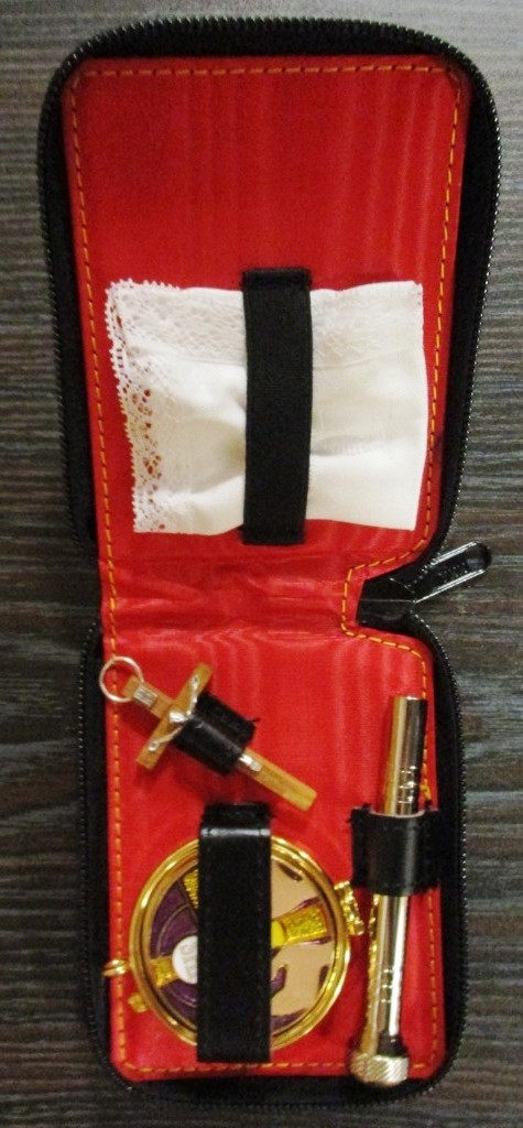 4 Piece Communion Set in Leather zip-case