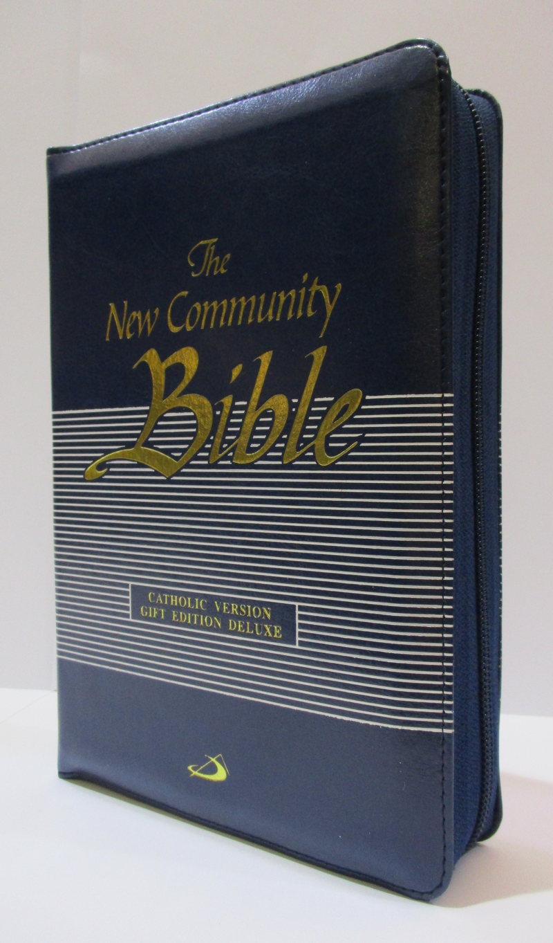 The New Community Bible - Blue Zipped Edition